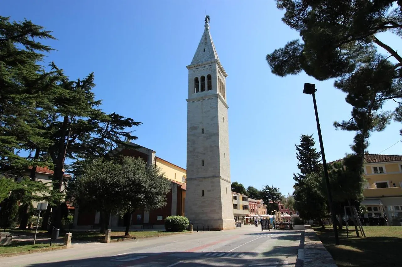 Toni A4 Apartment Novigrad  Croatia